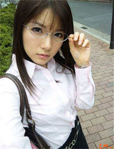 《动漫mm视频-夏家三千金32》