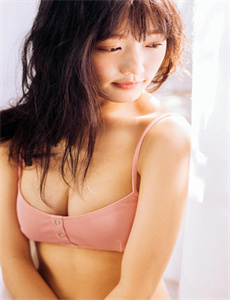 《japanese年轻护士tube-便利店的少女未增删带翻译樱花》